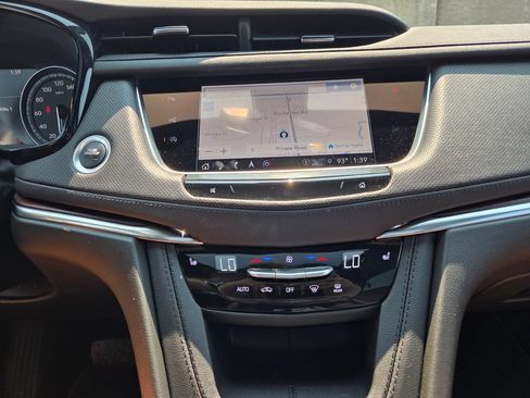 Used 2024 Cadillac XT5 Premium Luxury w/ Technology Package AWD/4WD image 25