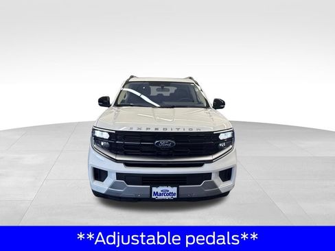 Certified 2025 Ford Expedition Platinum AWD/4WD image 8