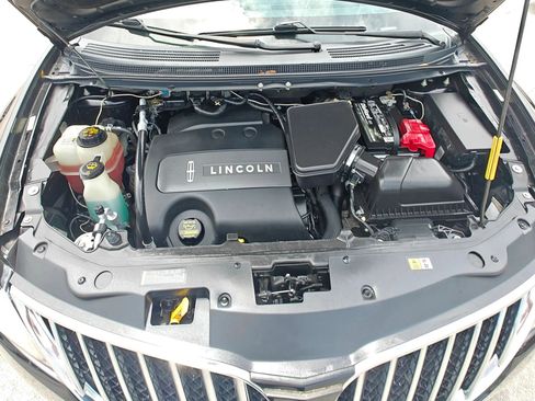 Used 2013 Lincoln MKX FWD image 32