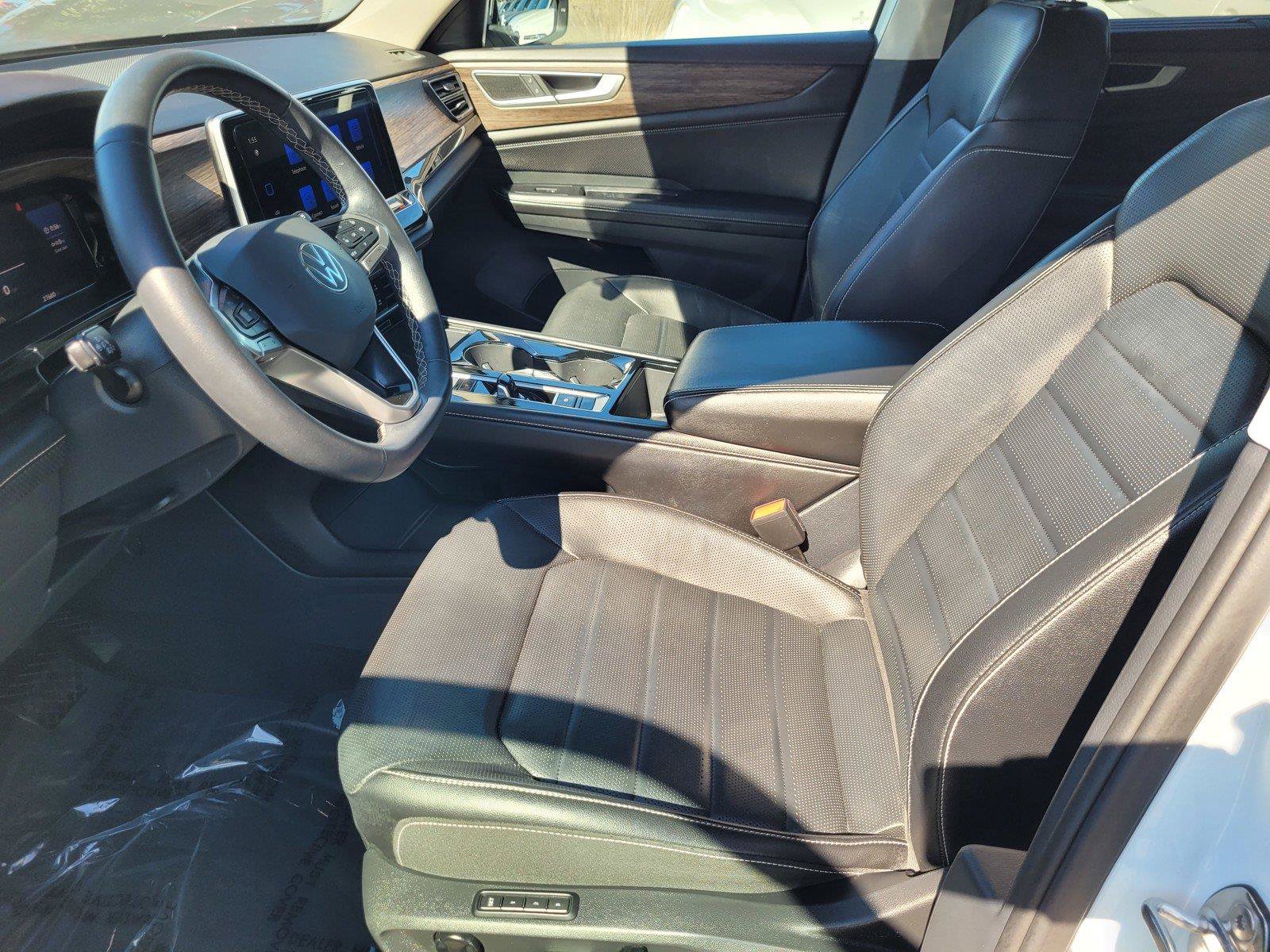 Certified 2024 Volkswagen Atlas SEL AWD/4WD image 20