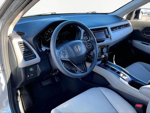 Used 2022 Honda HR-V LX image 14