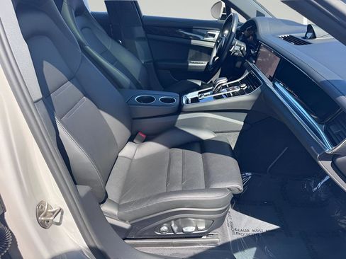 Used 2021 Porsche Panamera RWD image 20
