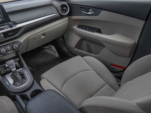 Certified 2020 Kia Forte LXS image 27
