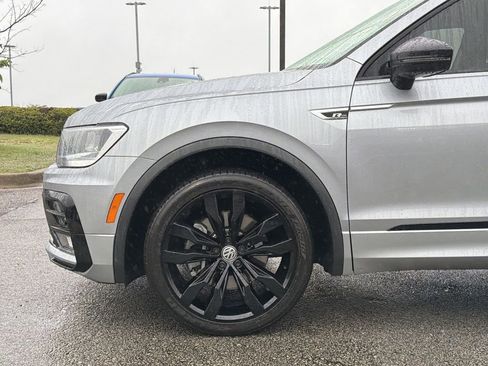 Used 2021 Volkswagen Tiguan SE R-Line FWD image 9