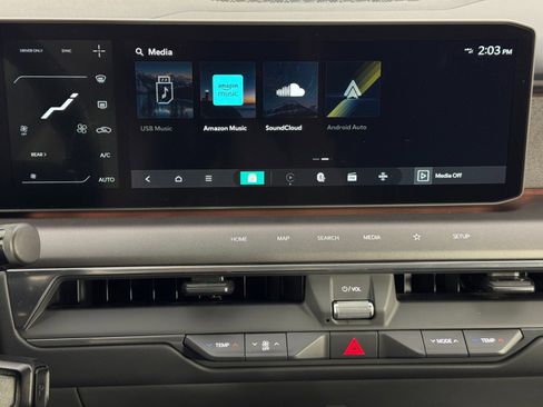 Used 2024 Kia EV9 Land image 30