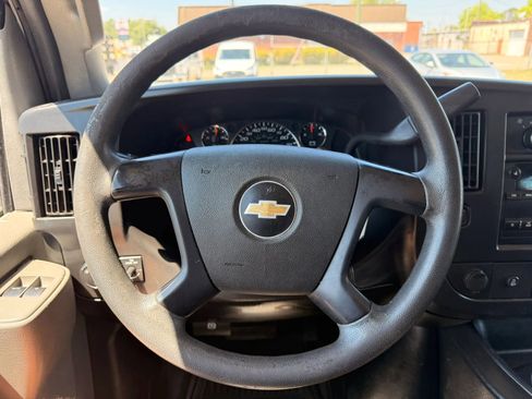 Used 2016 Chevrolet Express 2500 w/ Cold Climate Package RWD image 12