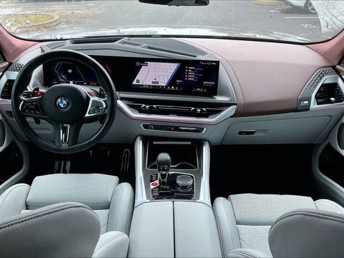 Used 2025 BMW XM AWD/4WD image 16