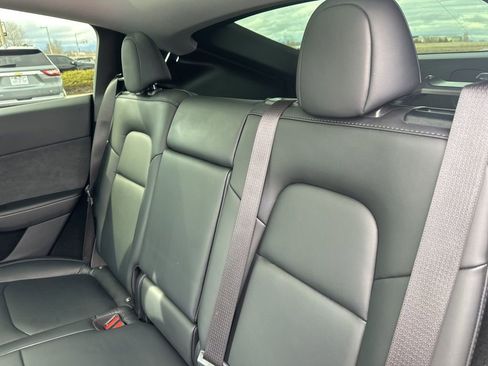 Used 2023 Tesla Model Y Long Range image 17