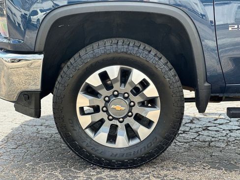 Used 2021 Chevrolet Silverado 2500 LT w/ Convenience Package image 31