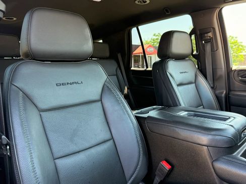 Used 2021 GMC Yukon Denali AWD/4WD image 37