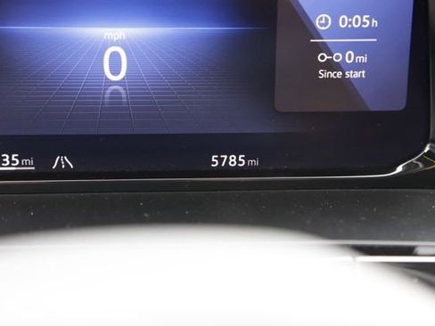 Used 2025 Volkswagen Atlas Peak Edition SE AWD/4WD image 29