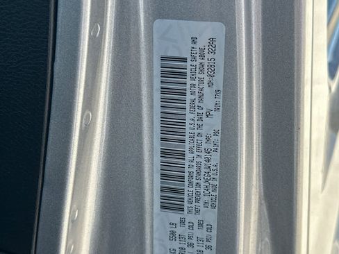 Used 2018 Jeep Wrangler Unlimited Sahara AWD/4WD image 29