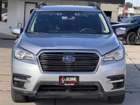 Used 2022 Subaru Ascent Premium w/ Convenience Package image 2