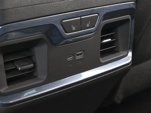 Used 2022 Chevrolet Silverado 1500 LTZ w/ LTZ Premium Package image 42