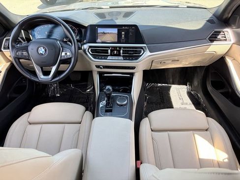 Used 2021 BMW 330i Sedan w/ Convenience Package RWD image 16