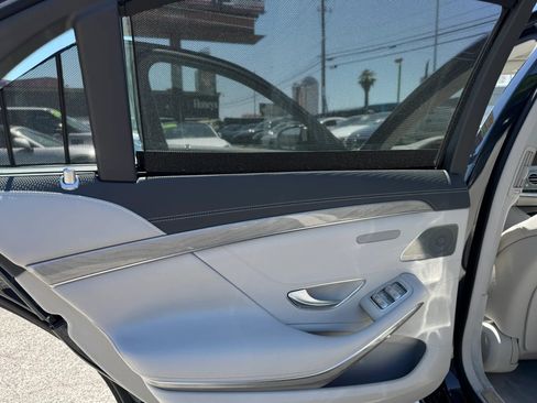 Used 2016 Mercedes-Benz S 550 Sedan image 15