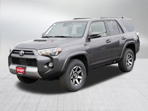 Certified 2023 Toyota 4Runner TRD Off-Road Premium w/ Moonroof Package AWD/4WD image 3