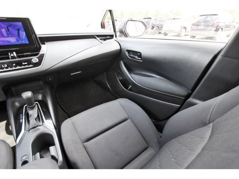 Used 2023 Toyota Corolla LE FWD image 12