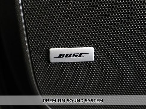 Used 2024 Buick Enclave Premium image 4