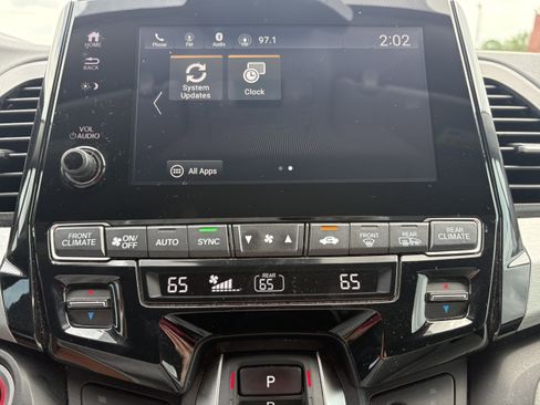 Used 2024 Honda Odyssey EX-L image 8