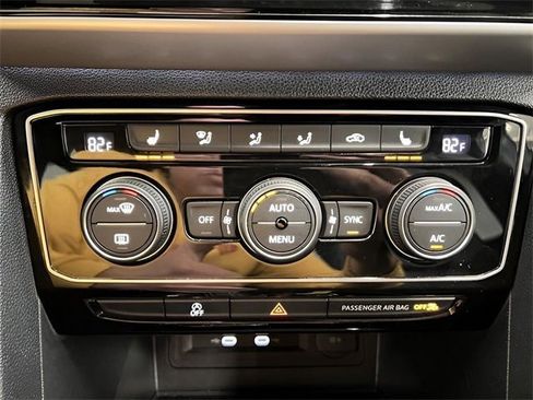 Used 2022 Volkswagen Atlas Cross Sport SEL image 23