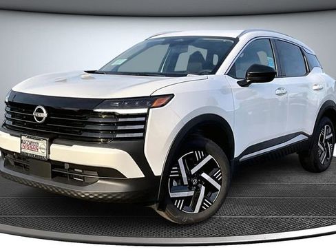 New 2026 Nissan Kicks SV FWD image 2