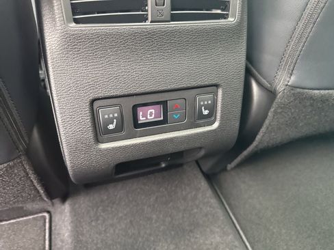 New 2026 Mitsubishi Outlander SEL image 43