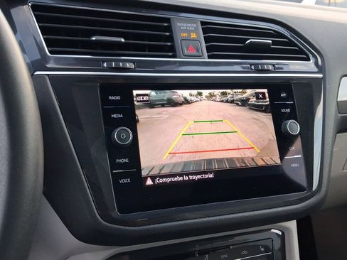 Used 2023 Volkswagen Tiguan SE R-Line image 24