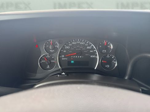 Used 2024 GMC Savana 2500 w/ Driver Convenience Package RWD image 17