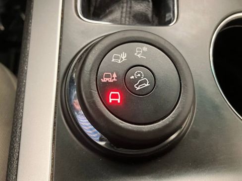 Used 2014 Ford Explorer XLT w/ Equipment Group 201A image 34