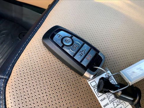 Certified 2023 Ford F250 Lariat w/ Lariat Ultimate Package image 15