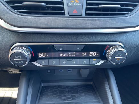 New 2025 Nissan Altima 2.5 SV w/ SV Premium Package image 22