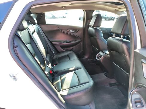 Used 2018 Chevrolet Malibu LT w/ True North Edition FWD image 10
