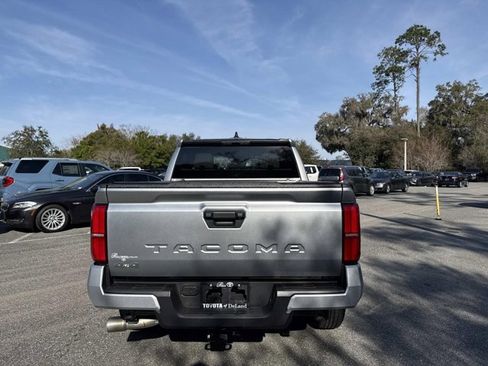 Used 2025 Toyota Tacoma SR5 image 3