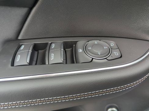 New 2025 Buick Envision Sport Touring image 29
