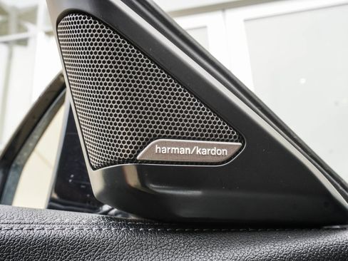 Used 2020 BMW Z4 sDrive30i w/ Executive Package image 34