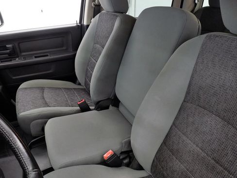 Used 2020 RAM 1500 Express w/ Wheel & Sound Group AWD/4WD image 33