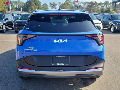 New 2026 Kia Sportage EX image 5