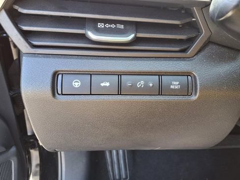 Used 2023 Nissan Altima 2.5 SV w/ SV Premium Package FWD image 14