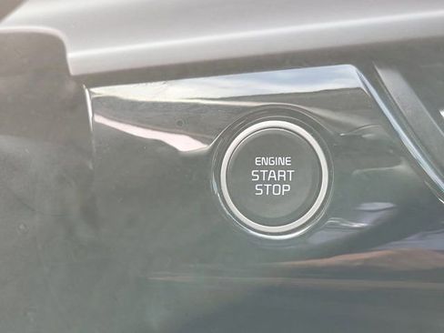 Used 2024 Kia Seltos S FWD image 28