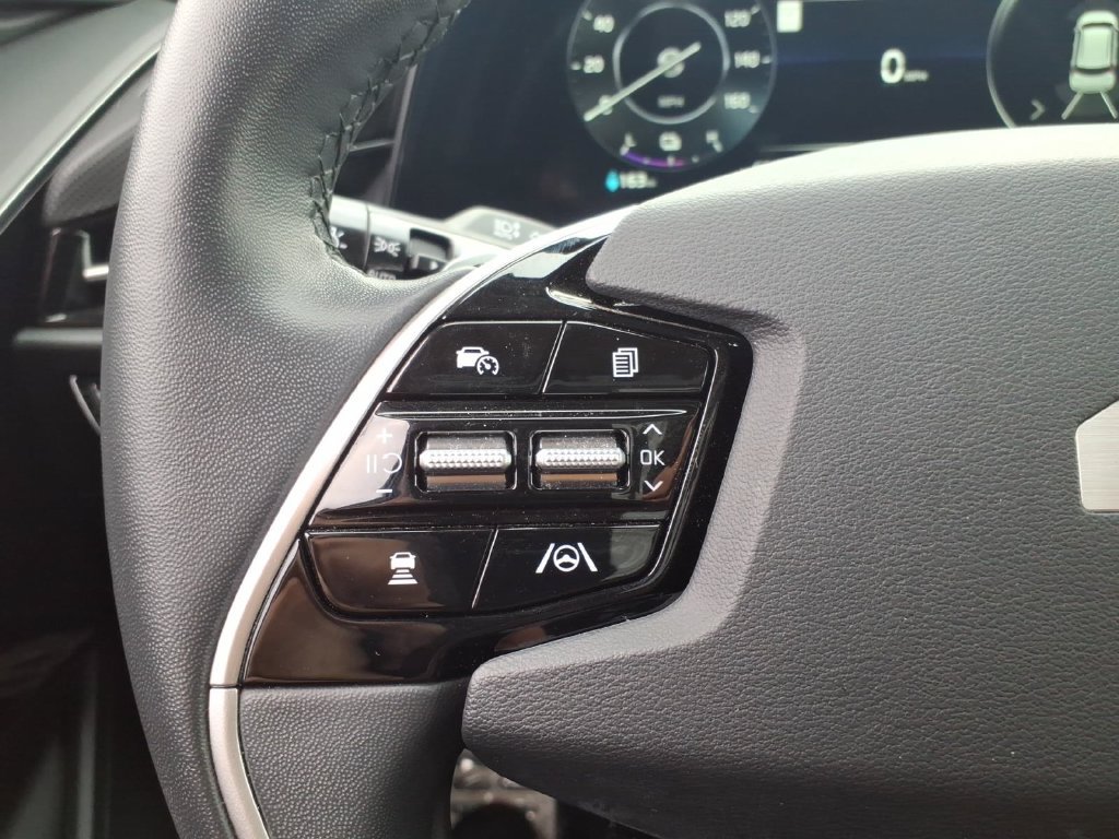 Used 2023 Kia Niro Wave FWD image 34