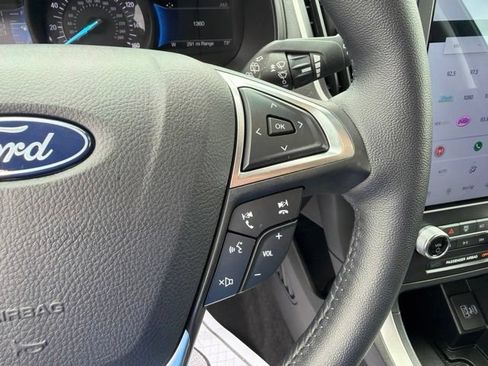 Used 2024 Ford Edge SEL w/ Convenience Package AWD/4WD image 30