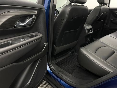Used 2022 GMC Terrain SLT w/ Infotainment Package II AWD/4WD image 41