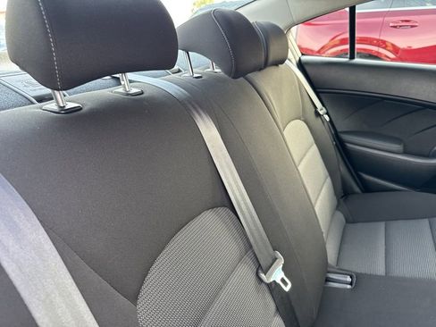 Used 2017 Kia Forte LX image 20