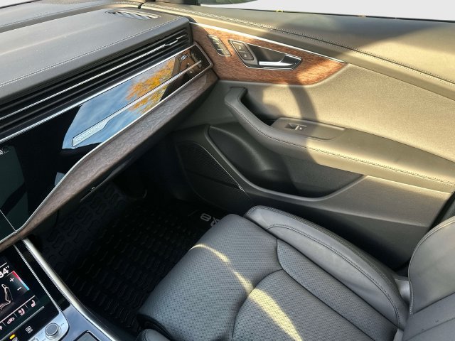 Used 2023 Audi Q8 Prestige AWD/4WD image 35