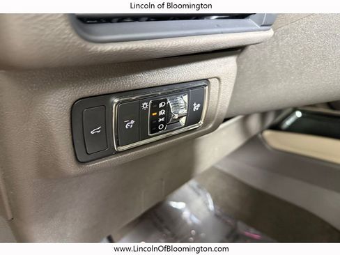 Certified 2022 Lincoln Corsair Reserve w/ Elements Package AWD/4WD image 32