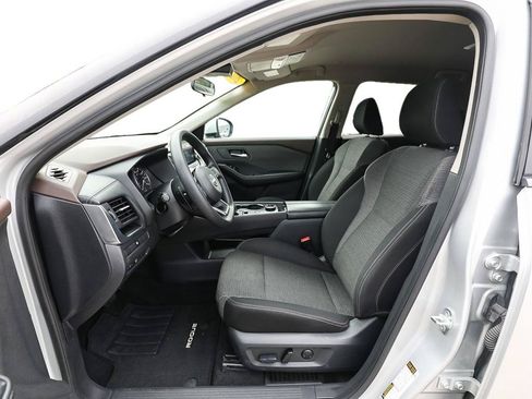 Used 2023 Nissan Rogue SV AWD/4WD image 13