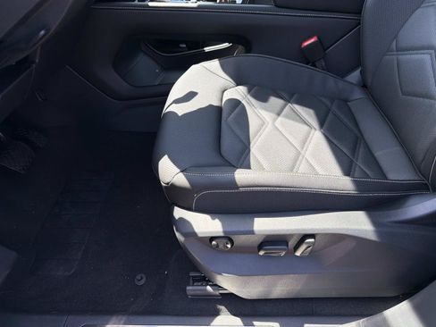 New 2026 Volkswagen Atlas SE FWD image 16