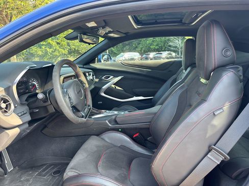 Used 2023 Chevrolet Camaro ZL1 RWD image 15