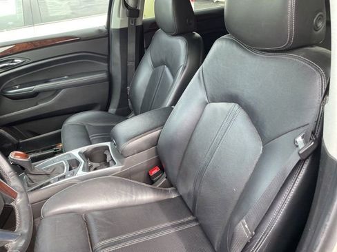 Used 2016 Cadillac SRX Luxury image 5